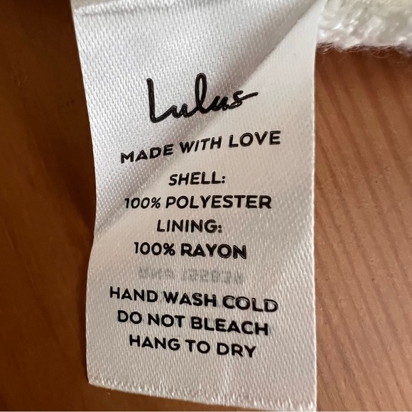 Lulu's Chic and Sophisticated Ivory Tweed Cropped Tank Top Size Small NWOT - Picture 6 of 6